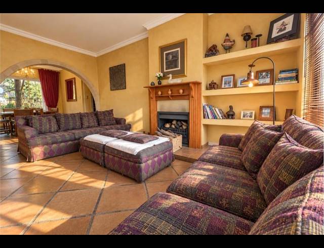 4 BEDROOM HOUSE FOR SALE IN GLENVISTA